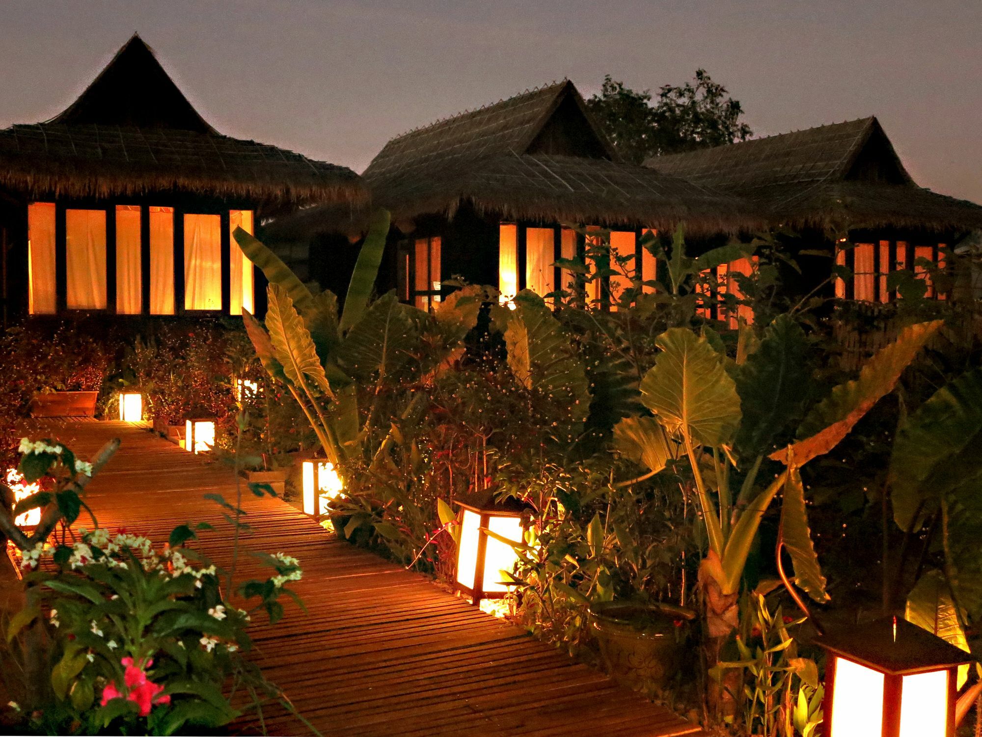 La Maison Birmane Boutique Hotel Inle Lake Exterior foto